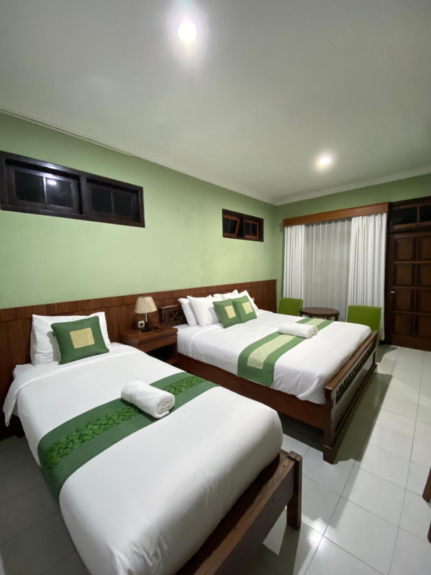 Griya Jene Homestay Syariah Ngabean Εξωτερικό φωτογραφία